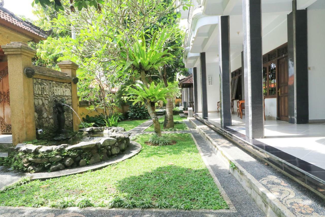 Gianyar Hotel Extérieur photo