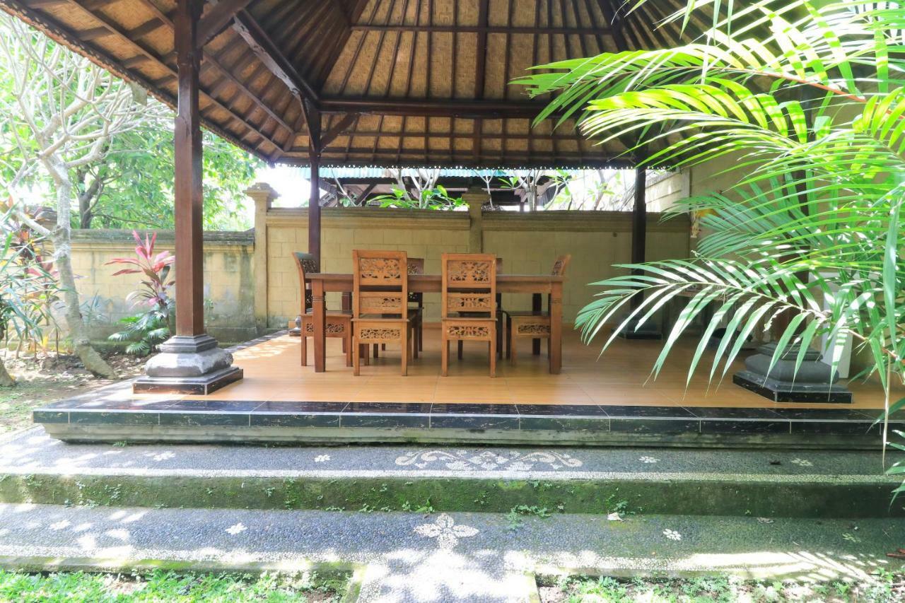 Gianyar Hotel Extérieur photo